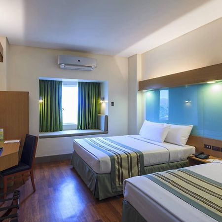 Microtel By Wyndham South Forbes Near Nuvali Santa Rosa  Exterior photo