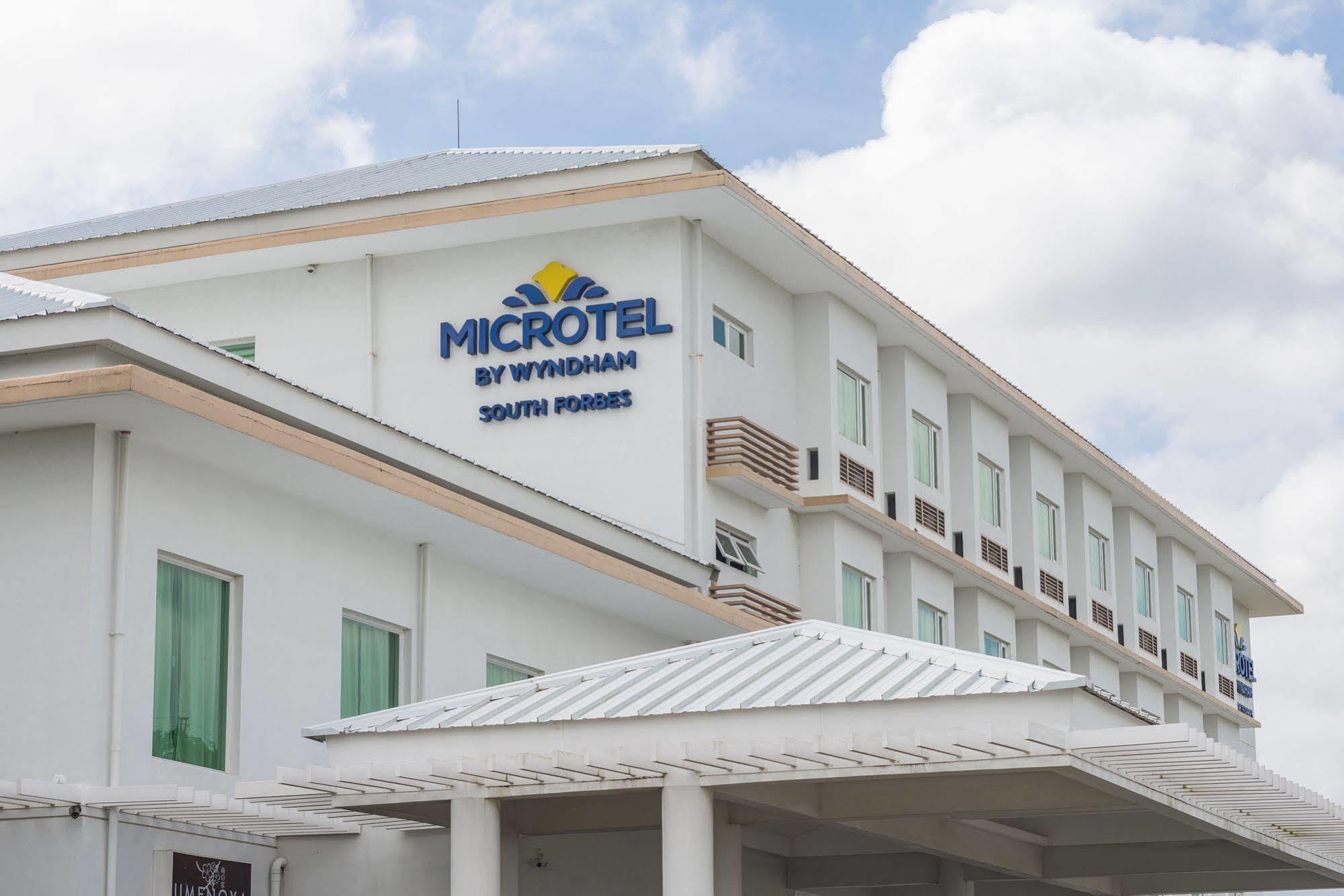 Microtel By Wyndham South Forbes Near Nuvali Santa Rosa  Exterior photo