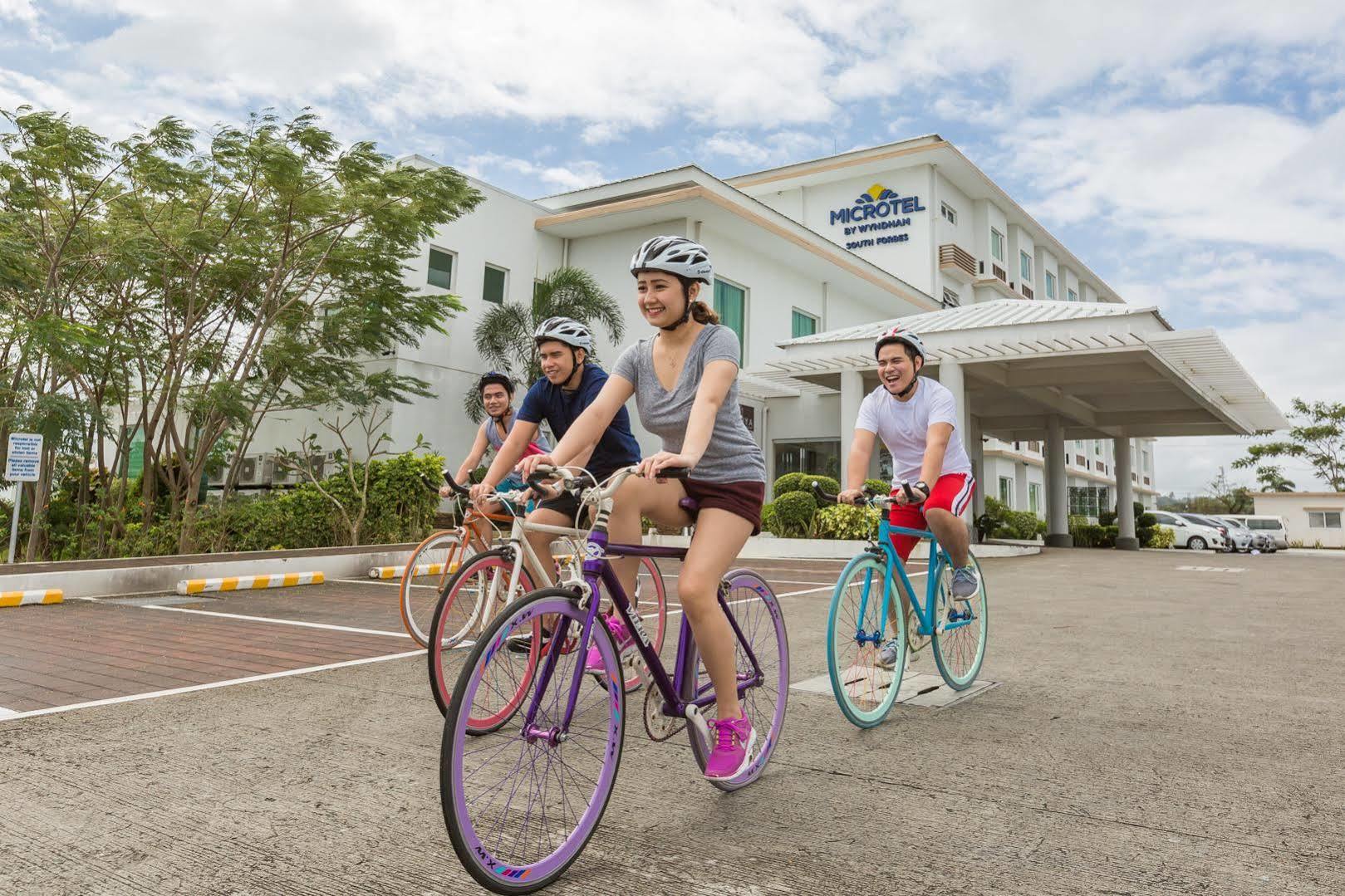 Microtel By Wyndham South Forbes Near Nuvali Santa Rosa  Exterior photo